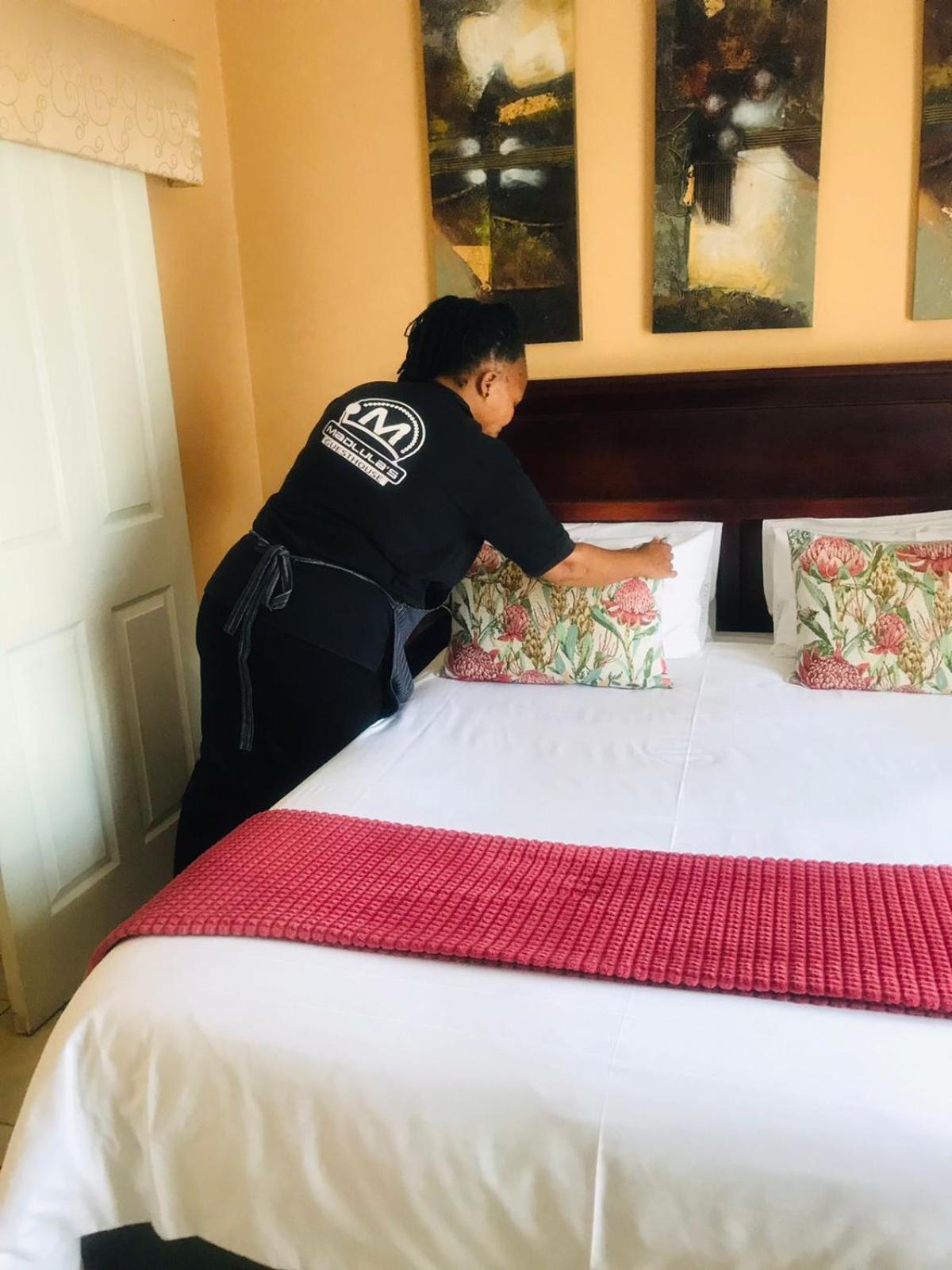 Madlula'S Guesthouse Pietermaritzburg Ngoại thất bức ảnh