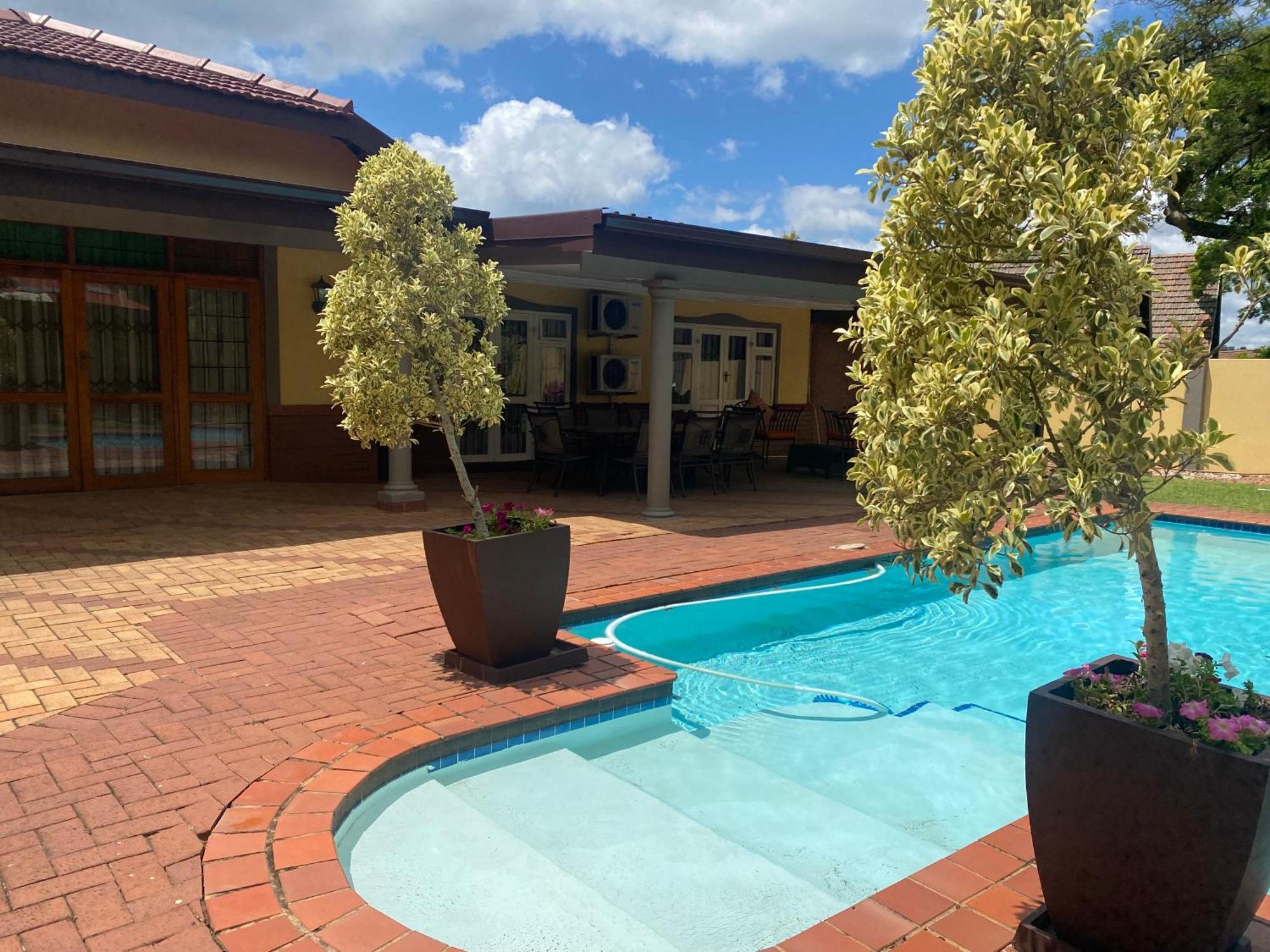 Madlula'S Guesthouse Pietermaritzburg Ngoại thất bức ảnh