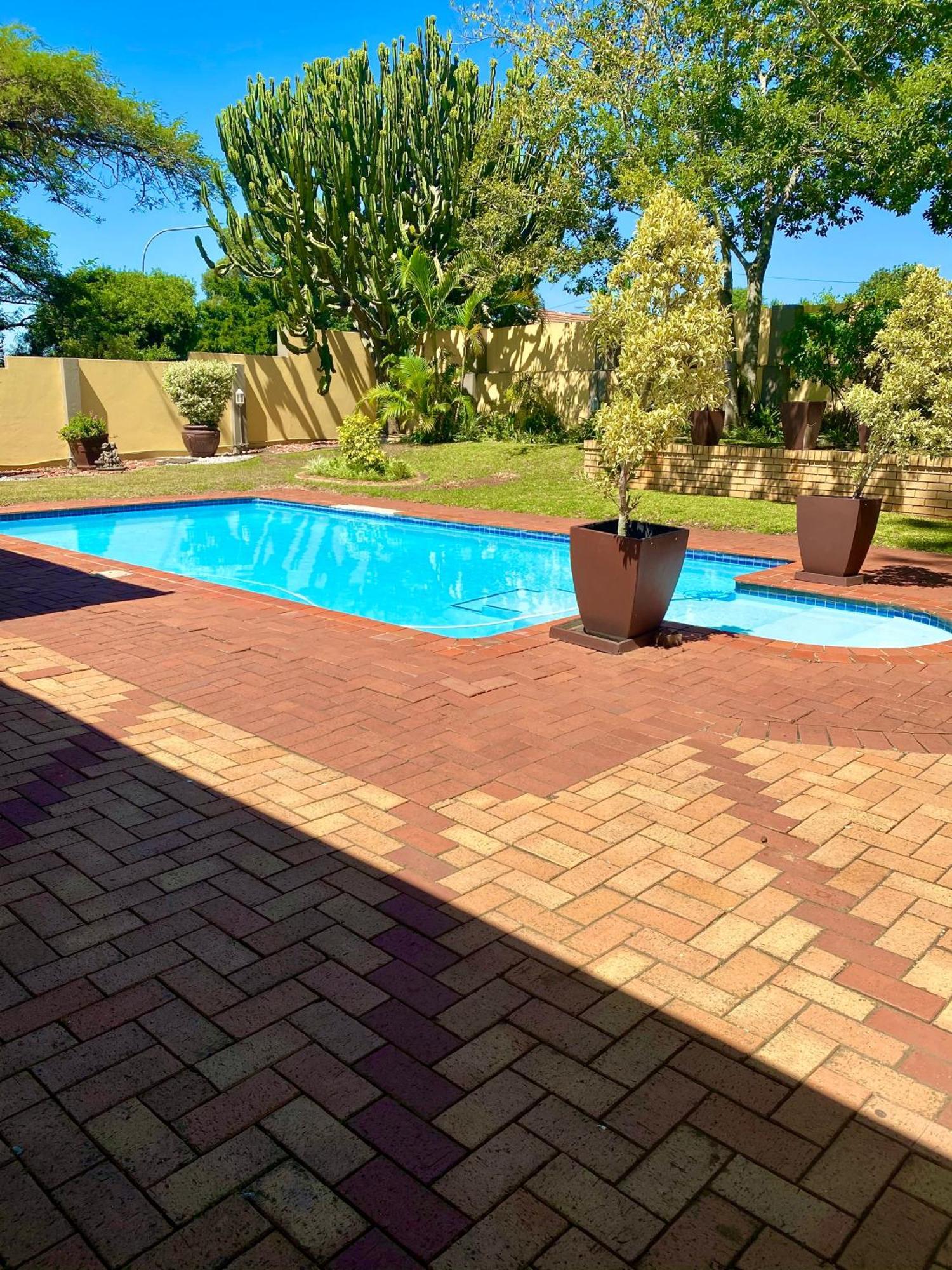 Madlula'S Guesthouse Pietermaritzburg Ngoại thất bức ảnh