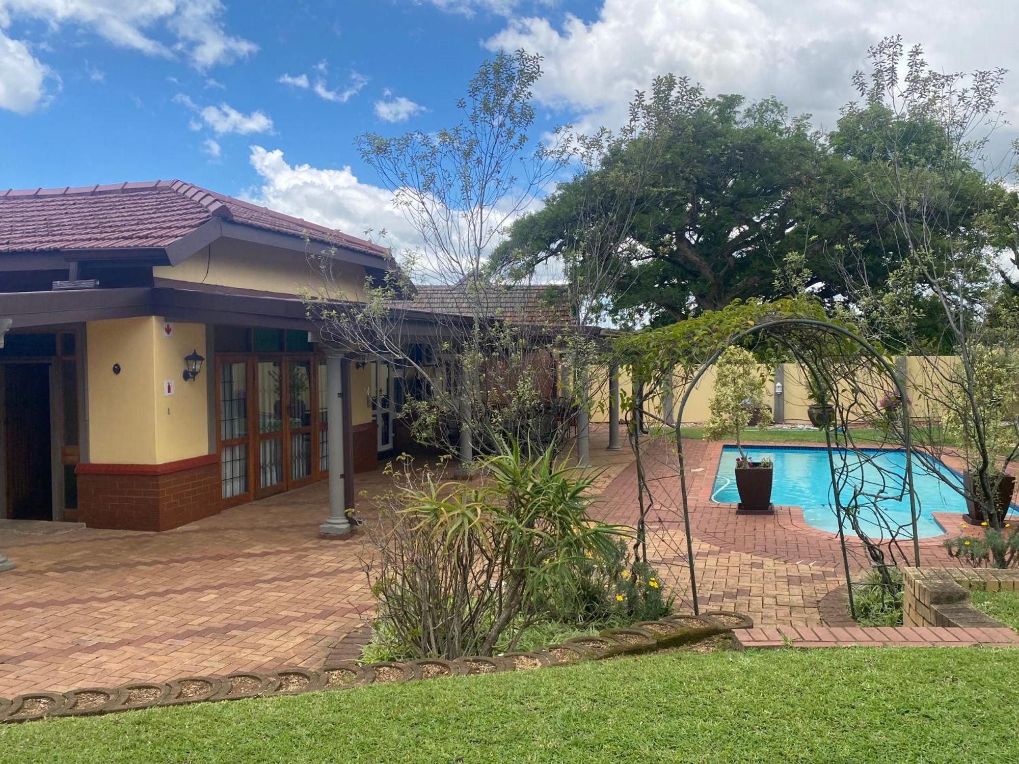 Madlula'S Guesthouse Pietermaritzburg Ngoại thất bức ảnh