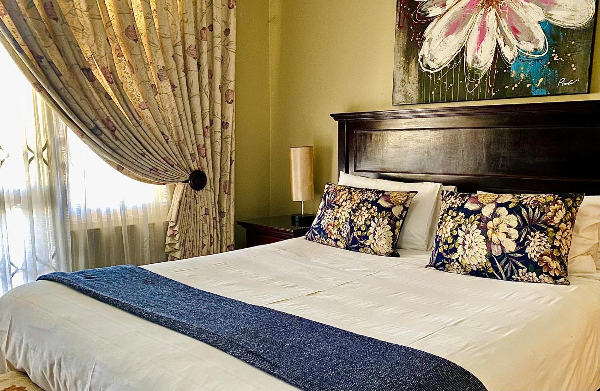 Madlula'S Guesthouse Pietermaritzburg Ngoại thất bức ảnh