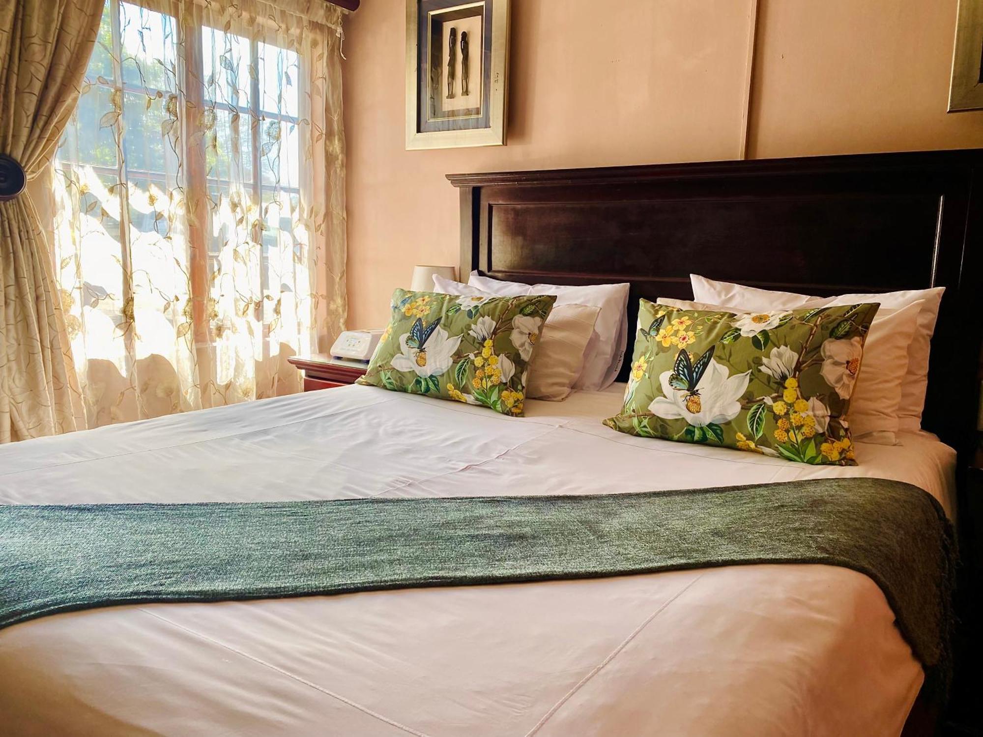 Madlula'S Guesthouse Pietermaritzburg Ngoại thất bức ảnh
